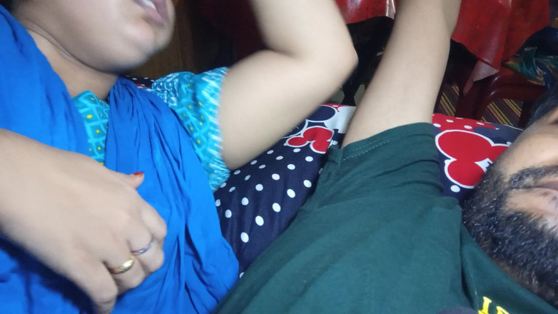 Desi Video BD: Heiße ehefrau ehemann Schlafzimmer volle nacht genießen