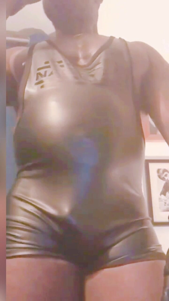 Black smoking muscle stepdad: Latex otäck gris solo kuk kärlek, röker titplay