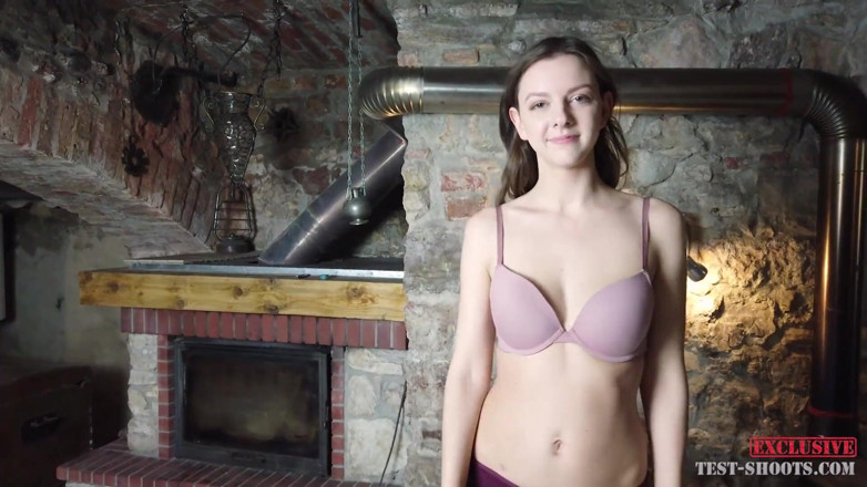 Test-Shoots: Rebeka Ruby, ексклюзивне інтерв'ю з оголеним кастингом