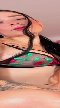 The Flowers of the Bra Look Perfect on My Nipples