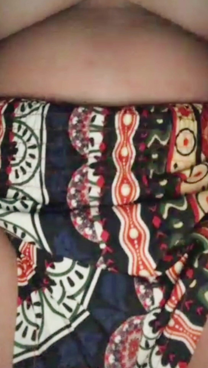 Carol Rayos De Guzman: Appel vidéo avec une Philippine me fait éjaculer dans un porno...