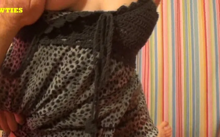 Desperate Pleasures: Naughty Amateur Nikki POV