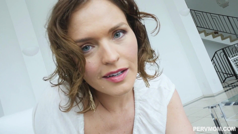 PervMom: Krissy Lynn Perv Stepmommy Big Dick Porn Video