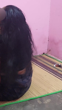 Una mujer madura rechazó sexo y la abracé suavemente y tuve sexo con ella