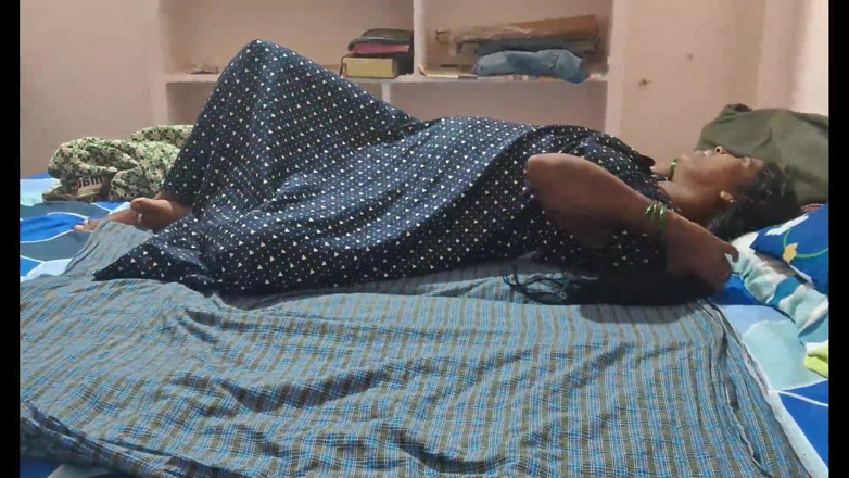 Desi palace: Moglie sposata scopata la prima notte dopo il matrimonio
