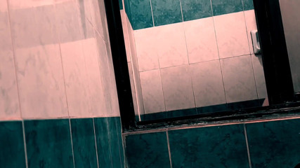 Grentie: Feeling horny in the shower