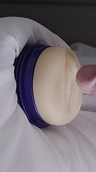 Joc senzual de dimineață care picură spermă peste și peste pentru tine Asmr