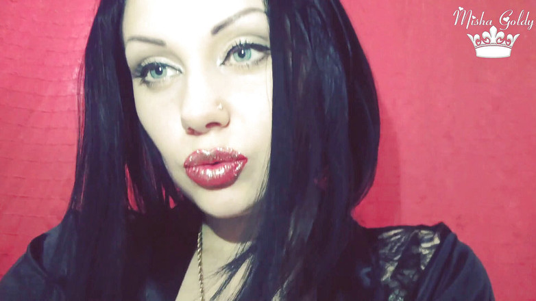 Goddess Misha Goldy: Rode lippen met gouden glitter