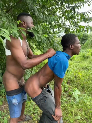 Darkskin_guy: Grob von meinem stiefvater behandelt