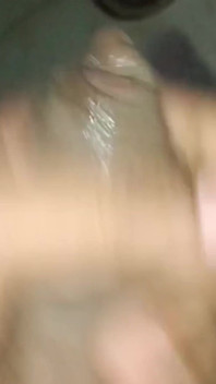 Desi junge voller sperma masturbiert wie eine blume, leidenschaftliches neues 2025 video