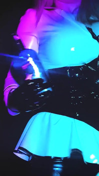 ラテックスグローブ崇拝
