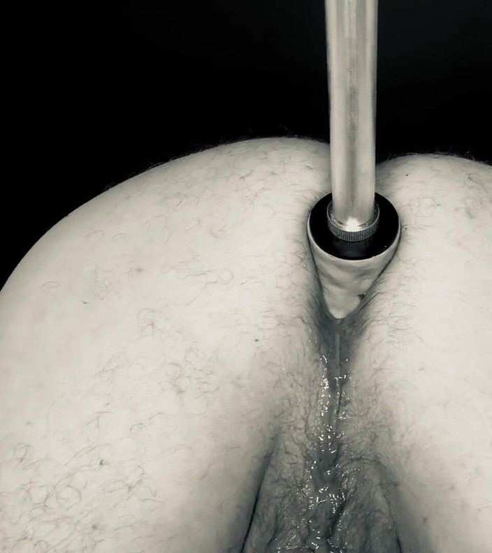 Haggy Baggy: Machine anal night fills so good up there