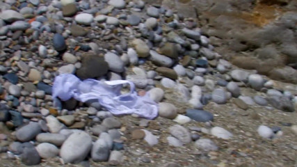 Horny Two really wet MILFs: Sulu bebek sikiş deliğinin uzun vücutlu pembe yarığı yoğurtla dolu...