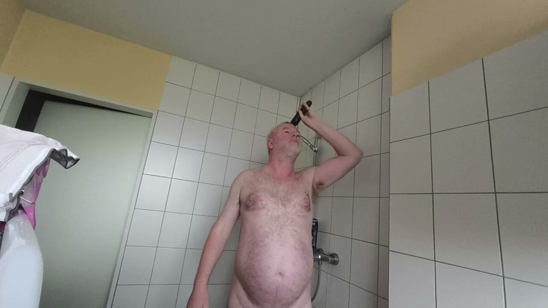Carmen_Nylonjunge: Chico De Nylon Desnudo Y El Recortador De Pelo Largo