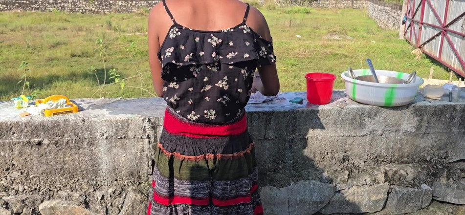 SafeRosebush8: मेरी पत्नी सफेद ब्रा गुलाबी पैंटी के साथ स्नान अश्लील वीडियो