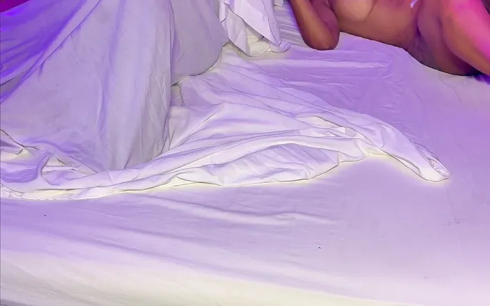 Leyne Rodriguez: Busty Stepmom Leyne Rodriguez Fucked by Horny Stepson in Front...