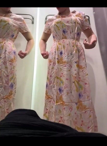 JuiceLussie: Onanera i omklädningsrummet