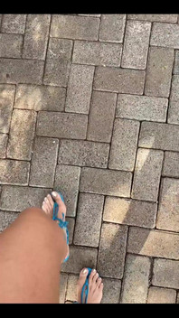 Shining with My Golden Toes on Sun