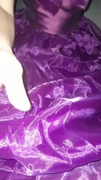 Satijnen paarse ballenjapon masturbatie