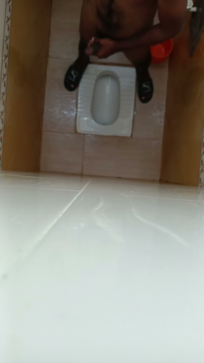 Rake: Bathroom Masturbation