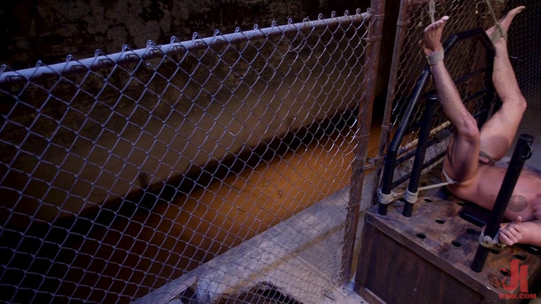 Kink Men Classics: Jett Jax i Wolf Hudson Dirty Cop złapany w pułapkę!