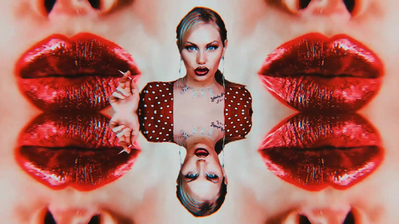 Goddess Misha Goldy: Fumante lipsoholia! LOOP!!!