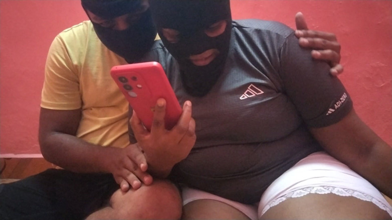 Priya aunty: kanekto aep gandi baat kar raha hai aur nirdesh seks