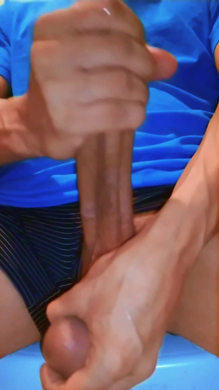 Naughty Cock: Diğer Içerik Üreticilerinin Harika Seks Sahnelerine Çok Fazla Tepki Vardı. Nasılsın? Akmasına...