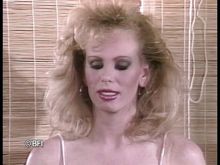 Hardcore Lovers: Euro Babes 9 se sexy blonďatou milfkou