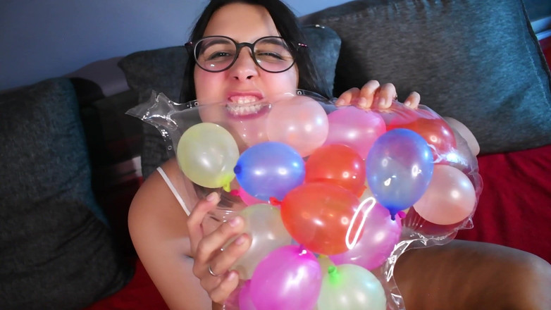 melu_world: Stuffing Myself with a Balloon Full of Balloons - Bunny Looner