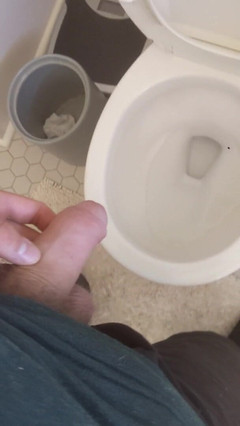Russie Goodboy: Boy with Uncut Dick Peeing.