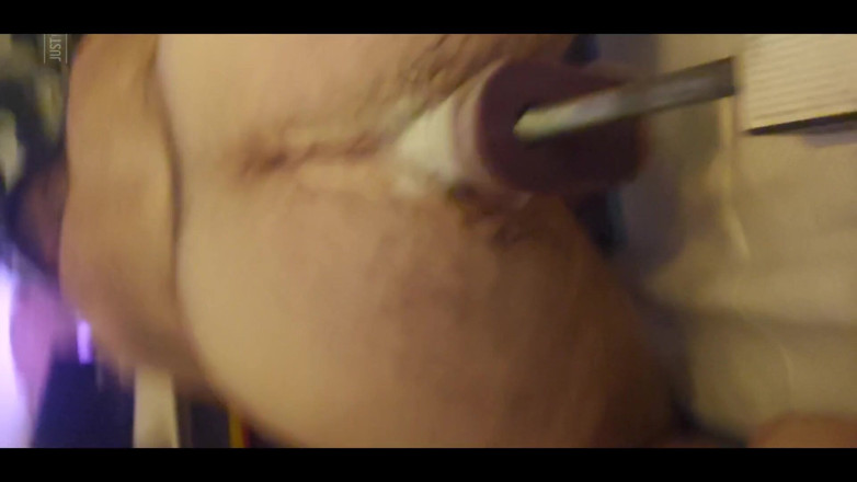 PoppaPig: Hairy Bear Fuck Machine