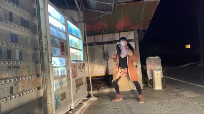 megu2002: Autoformazione con il No39 Esposizione in cabine telefoniche notturne e...