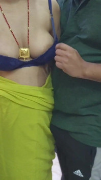 Bhabhi berkata datang dan lihat apa sahaja yang awak mahu