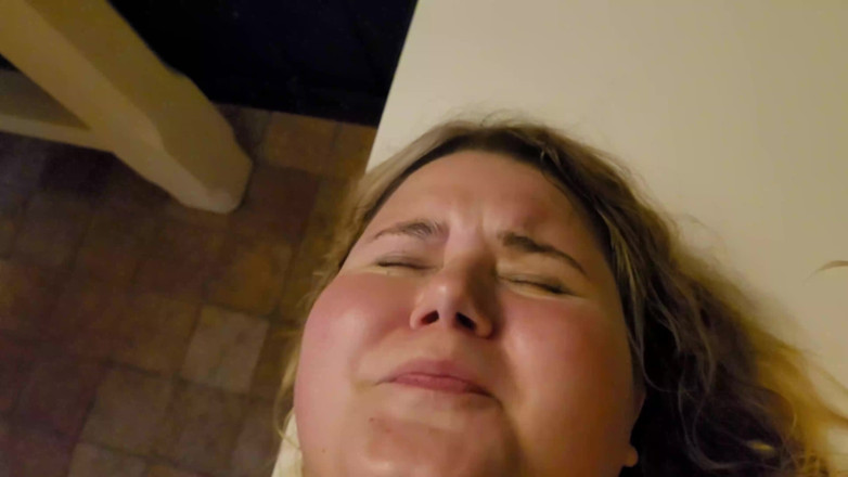 Peach Desert: Hot Blonde Sucks Cock and Takes Nectar on Her Face...