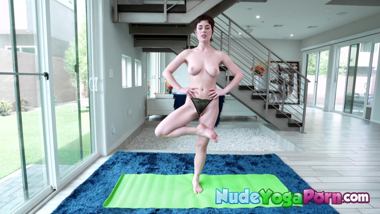 Nude Yoga Porn: All-natural olive glass shows stretching moves nude