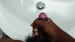 NewDickInTown: Pink Head Penis Kommt in Das Waschbecken - Leckeres Sperma Von...