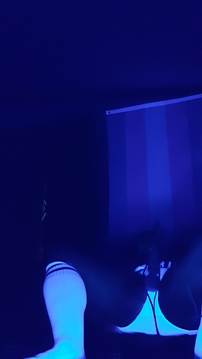 Roxxie rae page: Auto esclavitud de luz negra