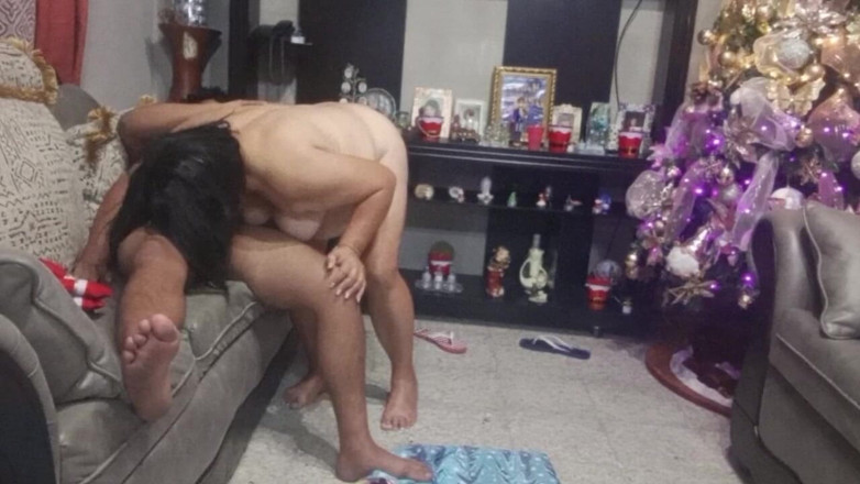 Sofixxx: Olgun üvey anneme iyi bir domaltarak sikişiyorum