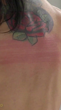 Máy đánh đòn Sissi4 - Quất lưng trần