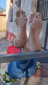 Amateur-bBW, große und mollige füße necken