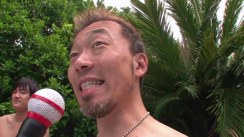 Slamming Asian Orgies: Sessione di sesso di gruppo con ragazze estive a bordo...