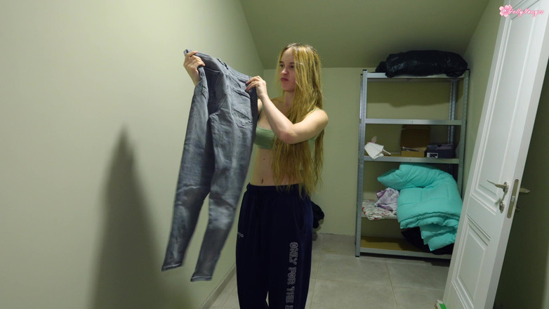 Polly Yangss: How Fucked up! My Neighbor with a Huge Dick Ties...