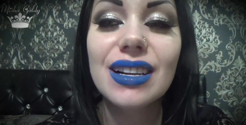 Goddess Misha Goldy: Fetish lipstik baruku dan videoku: 5 kolator untuk bibirku & gummy bears