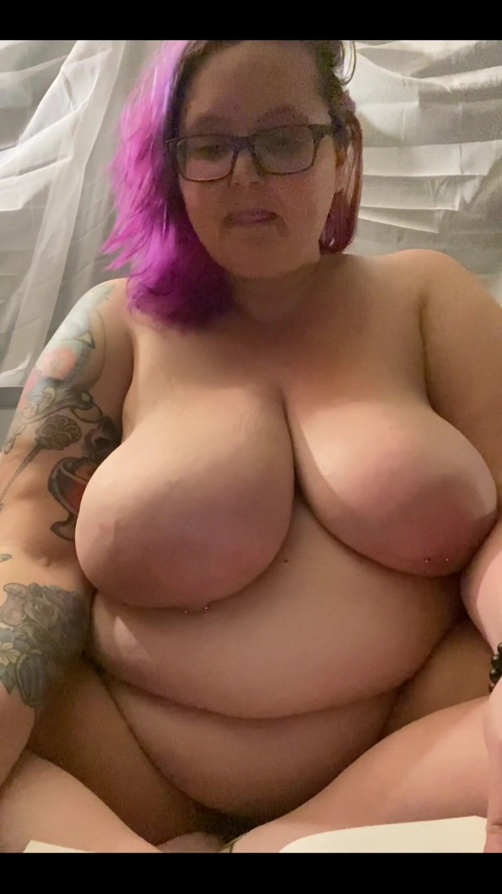 Sara Star: Nagie odczyty