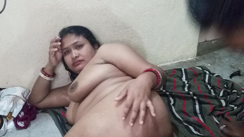 Mg3947731: Echtgenoot vrouw volledige Deshi sexy video