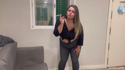 Your fantasy studio: Kouření a prdění v černých džínách