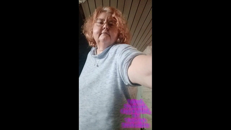 BBW nurse Vicki adventures with friends: Nurseviick Tinkles Związane w taśmie kanałowej i