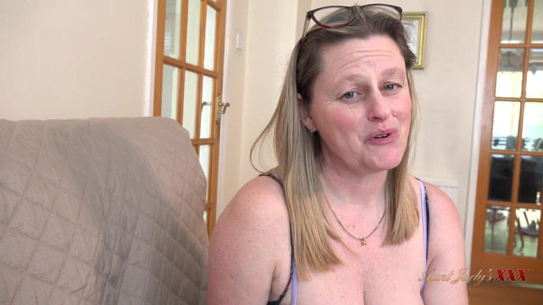 Aunt Judy's XXX: Auntjudysxxx - बड़े स्तनों वाली चोदने लायक ट्यूटर Ms. marie pov(देखने का बिंदु) लंड चुसाई के लिए बहकाना