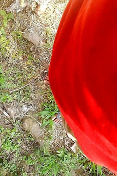 Gangbang straight: Ragazzo indiano che piscia all'aperto